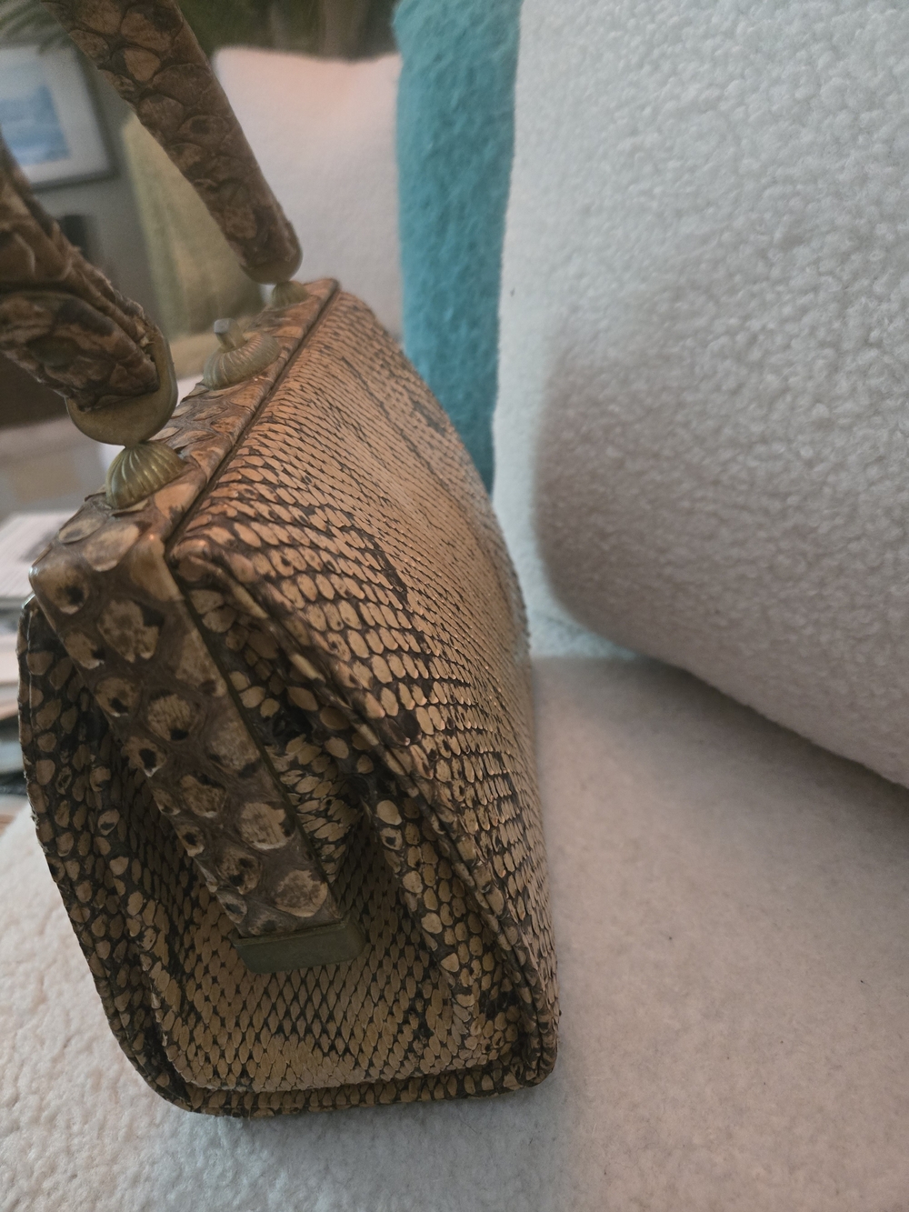 Luxurious Snake/Python Skin Top-Handle Bag in Olive Brown Vintage 1960's. - Picture 7 of 11